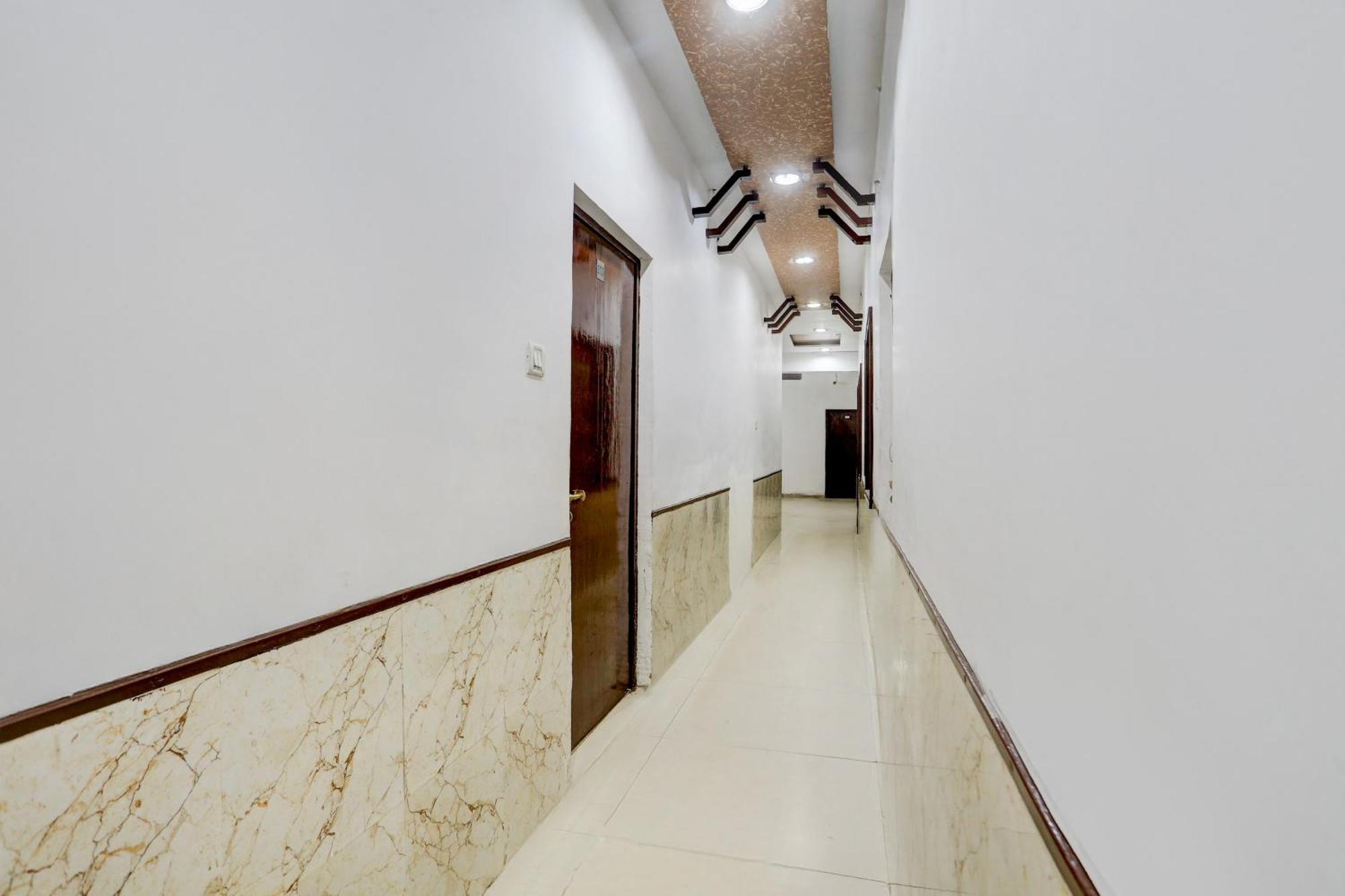 O Vk Palace Hotel 3*