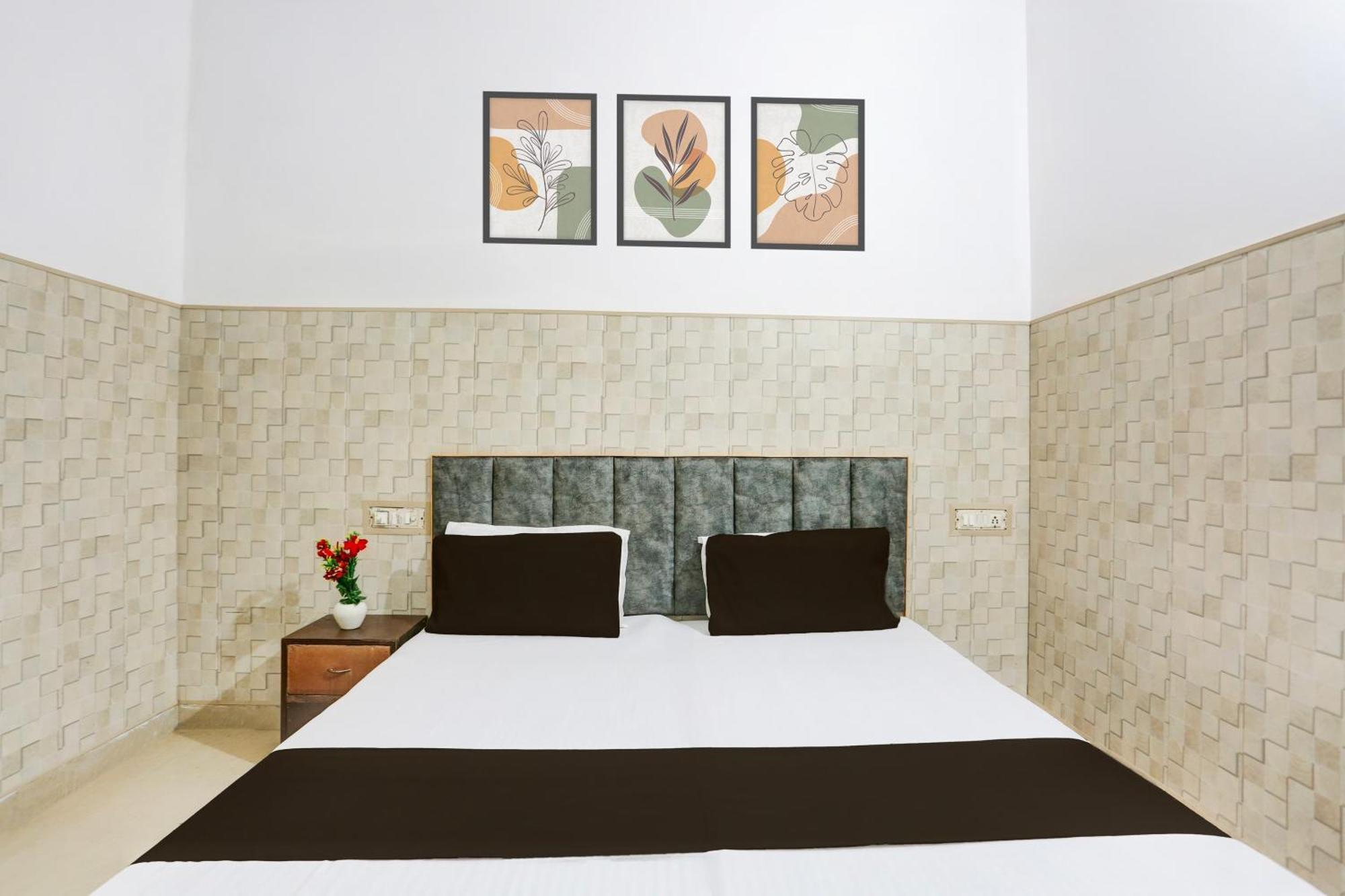 Hotel O Vk Palace
